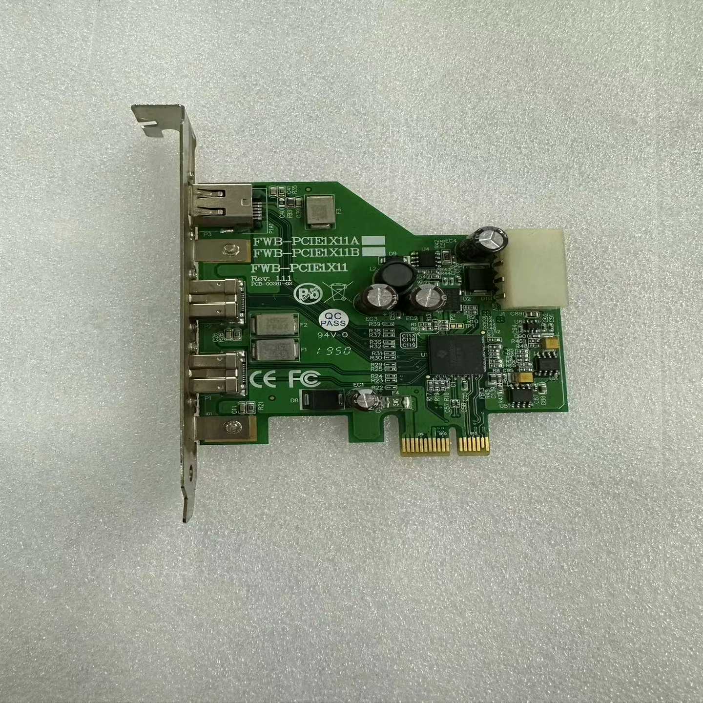 【议价】FWB-PCIE1X11A1394B采集卡实物图