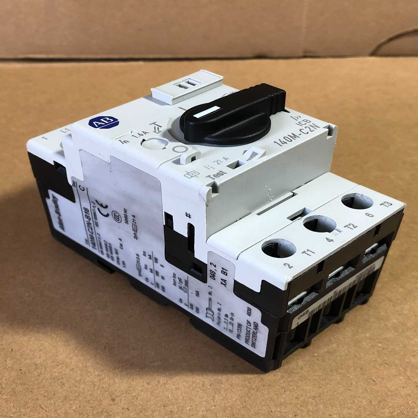 罗克韦尔140M-C2N-B16马达保护器实物拍询价