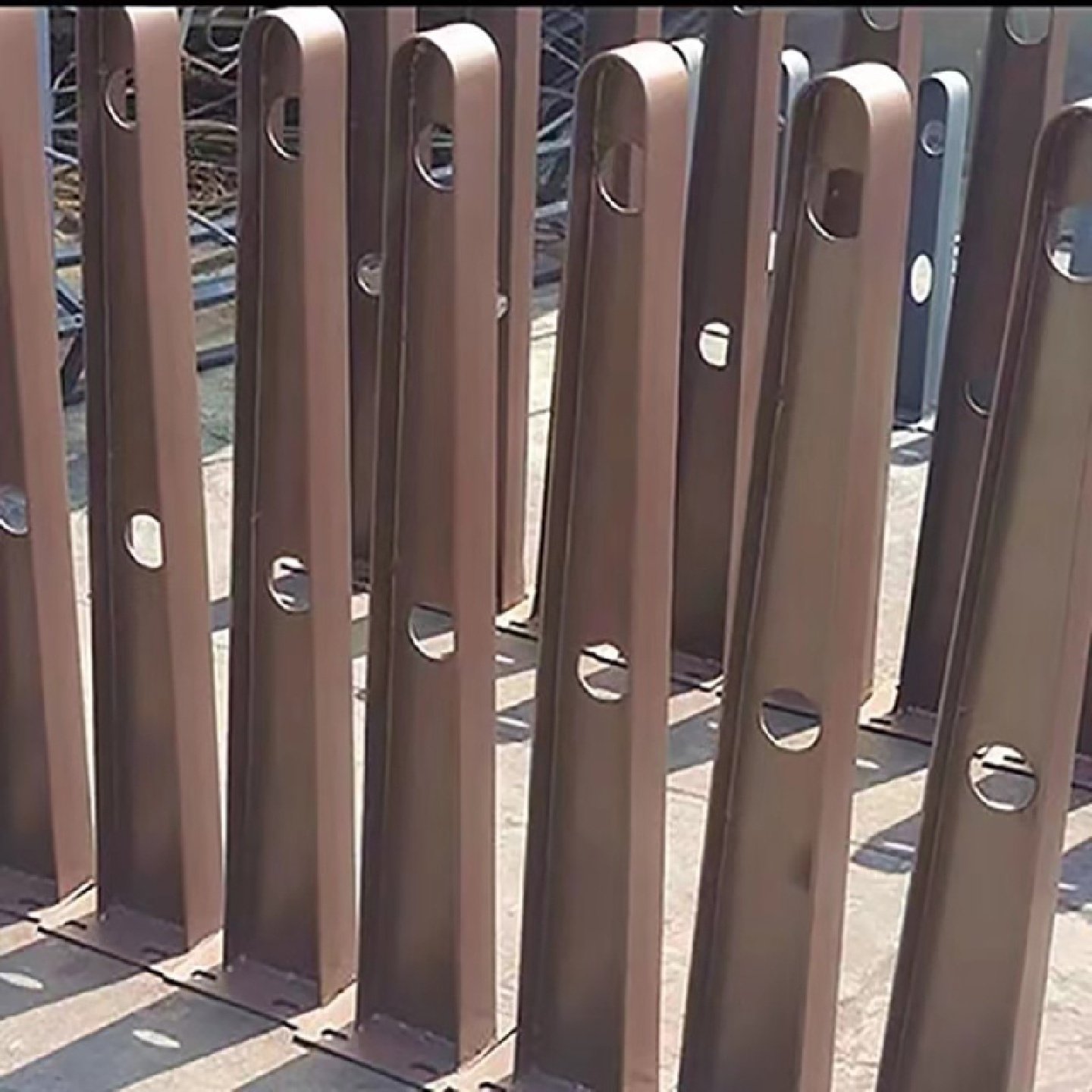 定制玻璃雨棚碳钢牛腿挑梁支架不锈钢雨棚钢梁满焊工字钢结构,基础建材,玻璃抓,淘宝优惠券,粉丝福利购,淘宝优惠卷