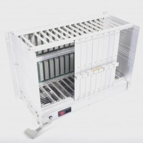 899 0065 Rack mit Lfter und Powerbus