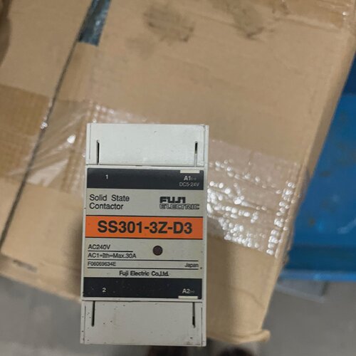 溢价-固态继电器SS3013ZD3AC240V