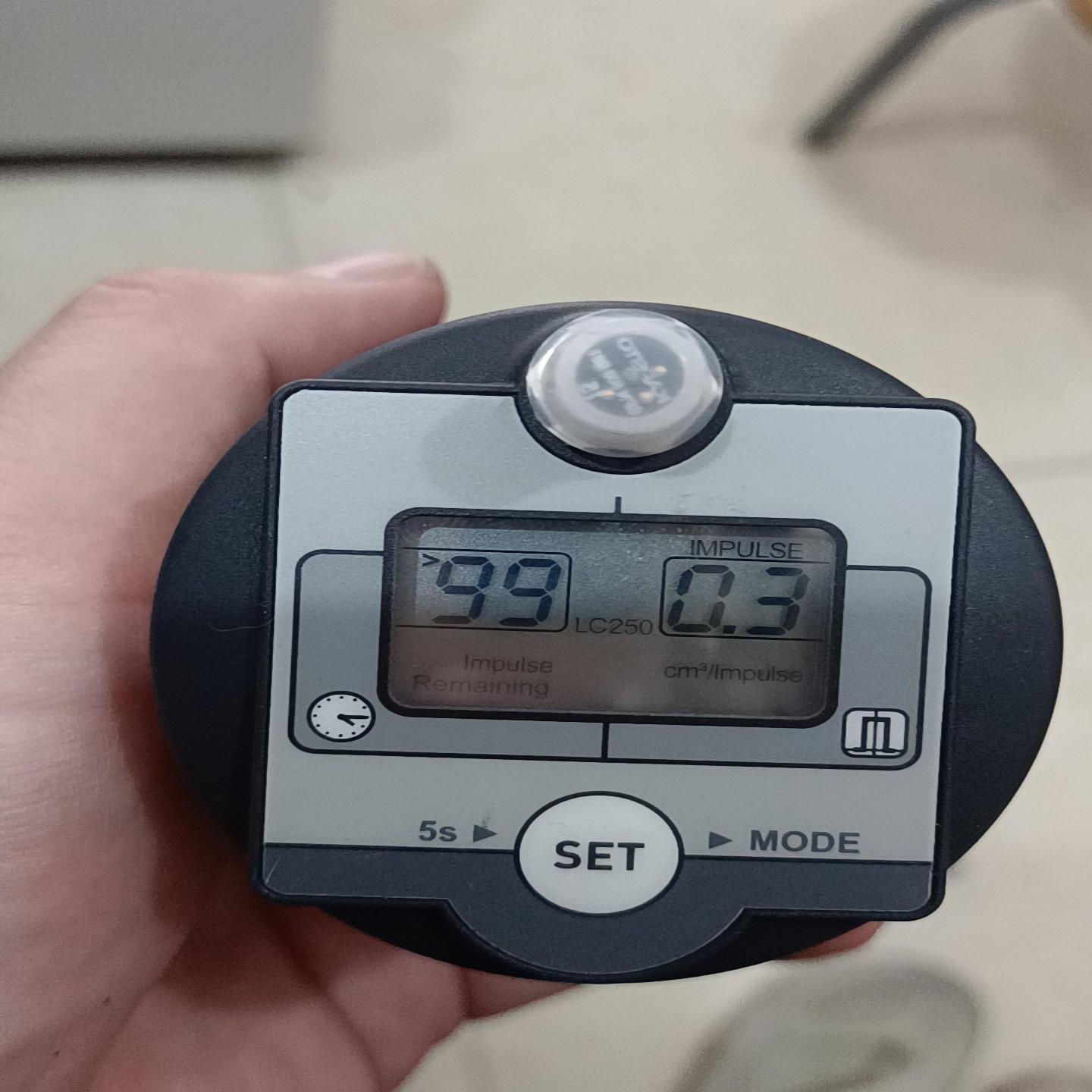perma 德国帕尔玛 自动注油器控制器 LC 250。实物（佳毅工控）