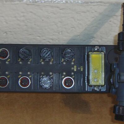 SLS1C23 Turck Device Net InterlinkBT 16in Bus Stop Station 7