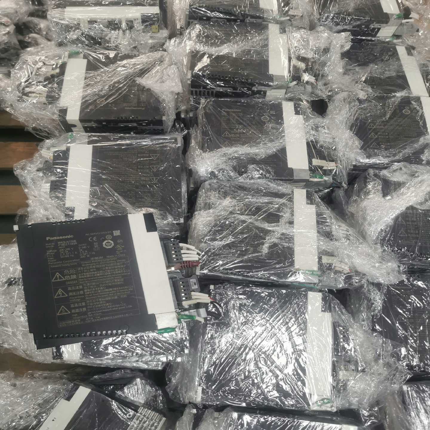 A6200W伺服套装总线脉冲都有MADLN15S询价