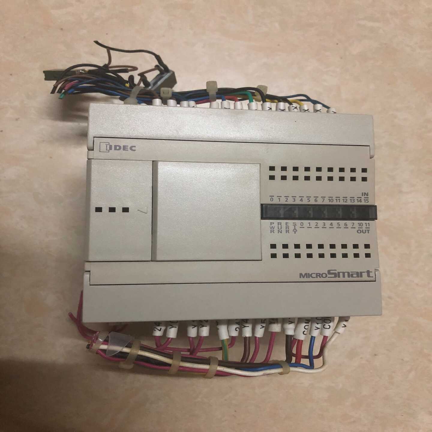 ，台弯和泉PLC..FC4A-C24R2..成色九成新，询价