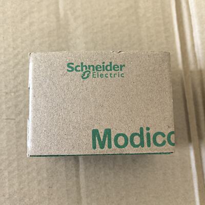 议价施耐德控制器TMCR2AM3，全新带包装实物如图现货