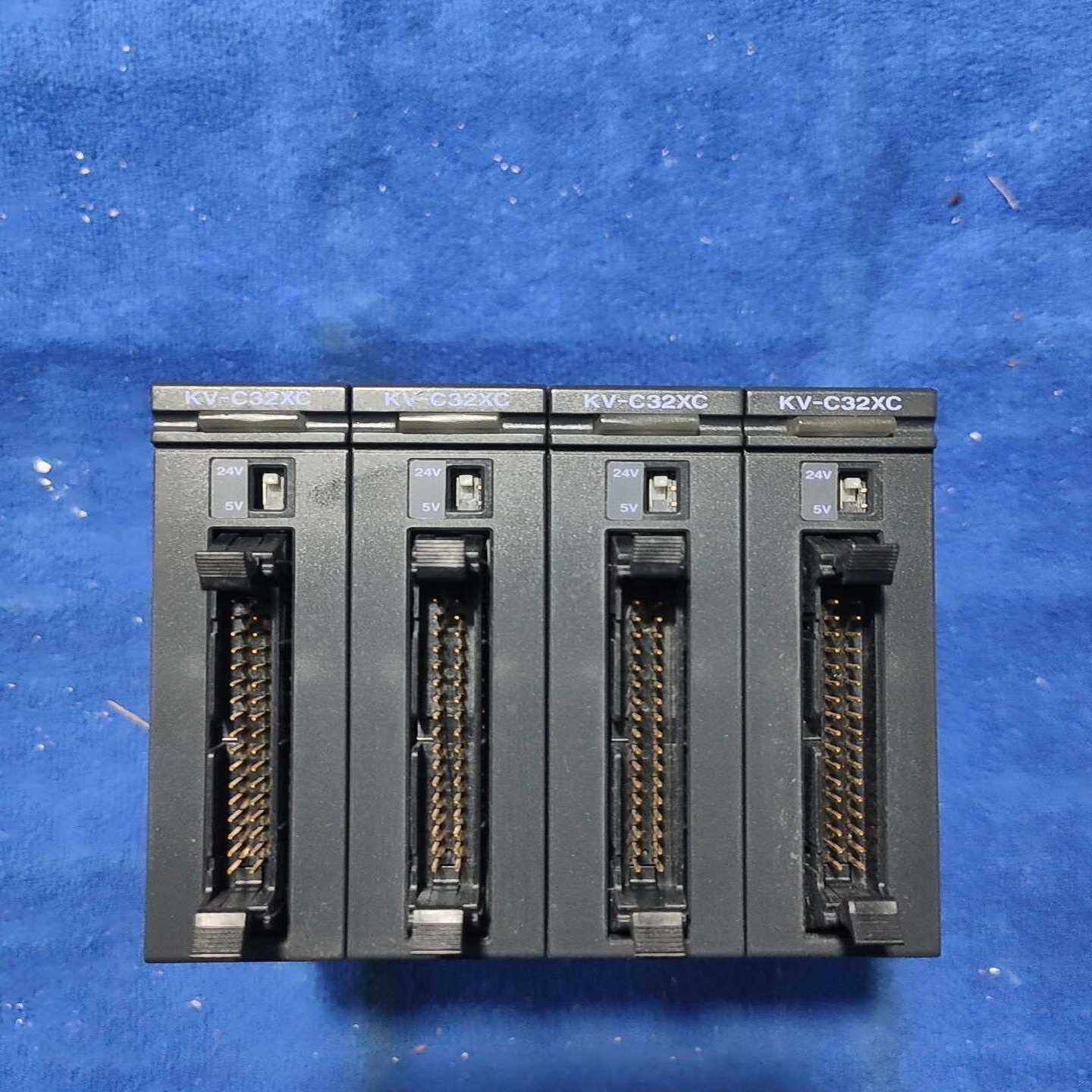 基恩士KEYENCEKV-C32XC输入模块拆机件功能--议价商品