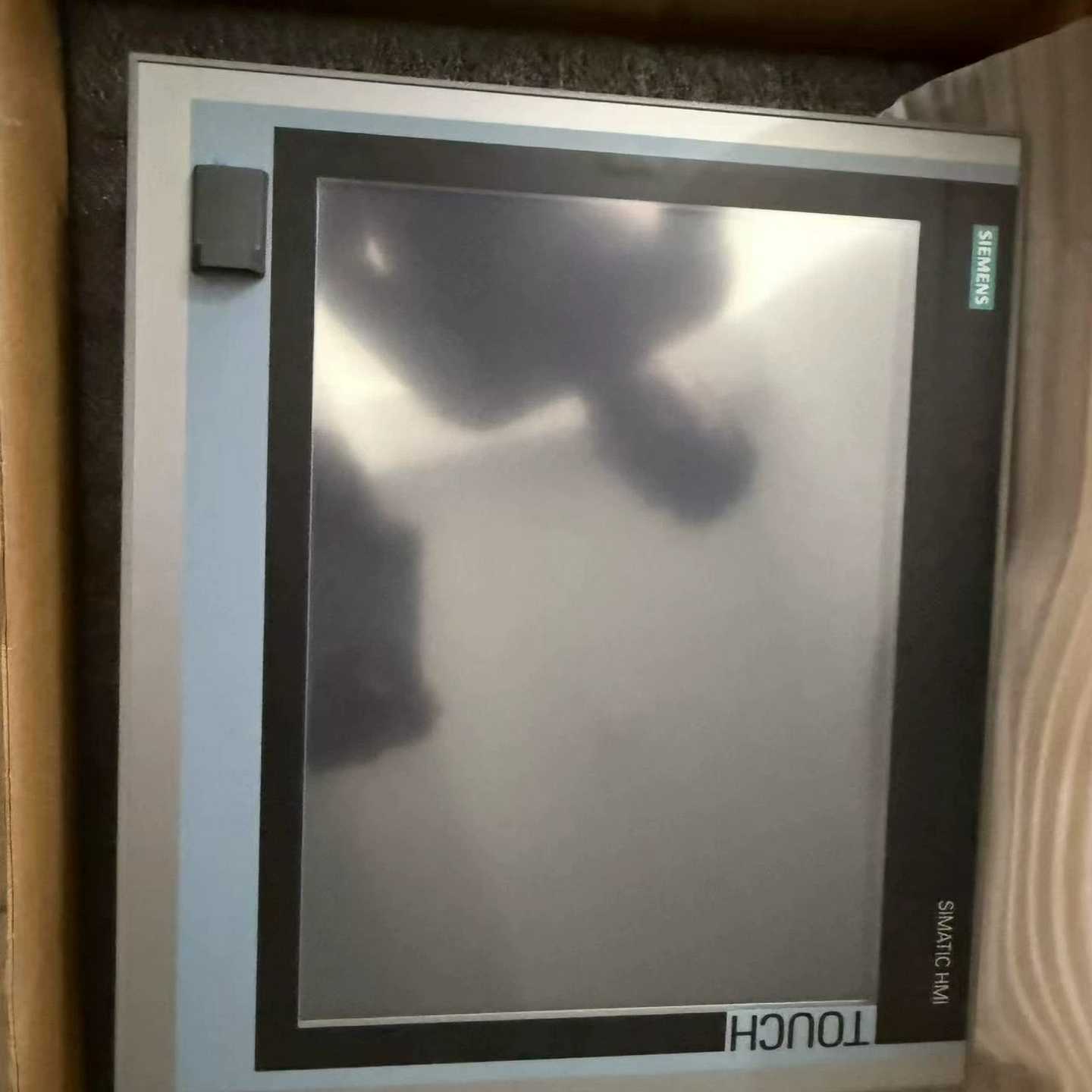 6AV7884-0AE10-3BE0少量现货，成色新，功--议价商品