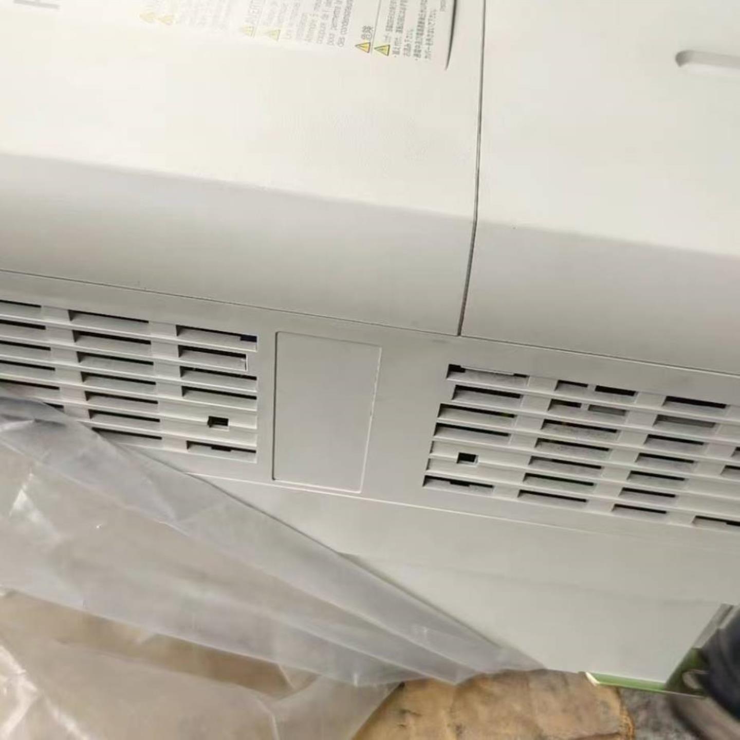 配件CIMR-J7AAB0P7 CIMR-J7AAB1P5 安川变频器现货包邮议价