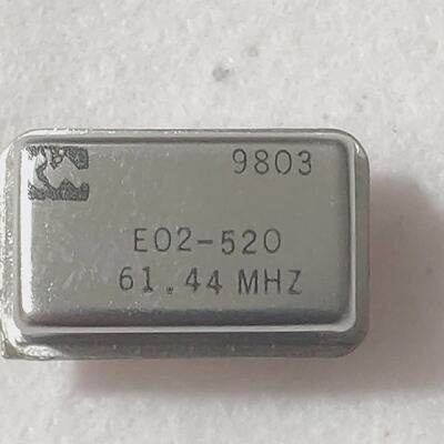 批量X8件CONNORWINFIELDE02520OSCILLATORS61.44MHz