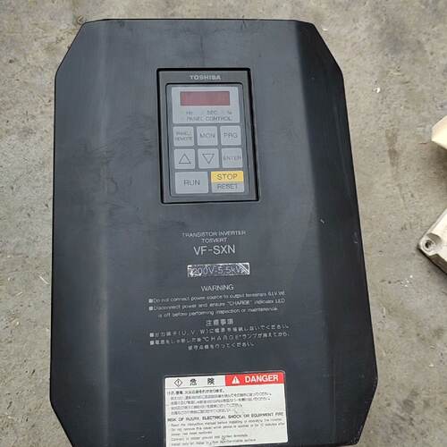 TOSHBA东芝变频器5.5KW三相220V型号是V-议价