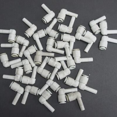 LOT OF 36 NEW SMC KQ2L0709A REDUCING ELBOWS 516 X 14 KQ2L070