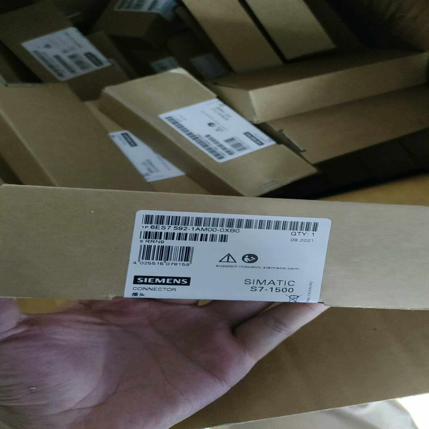 【议价】6ES7592-1AM00-0XB0，质保适用