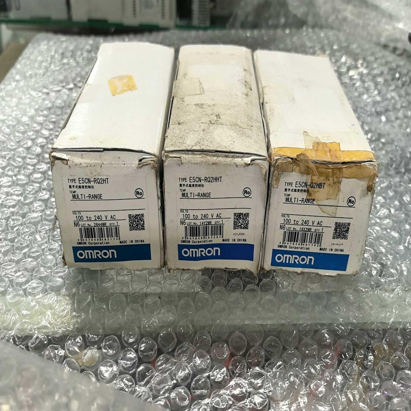 数字式温度控制仪E5CN-RQ2HHT,只有一个包装差~询价
