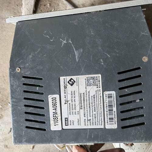 议价之山伺服驱动器2台型号130SFMA10000和11议价