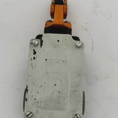 1pc X SIEMENS 3SE3 303OE A800 0600 Position Limit Switch