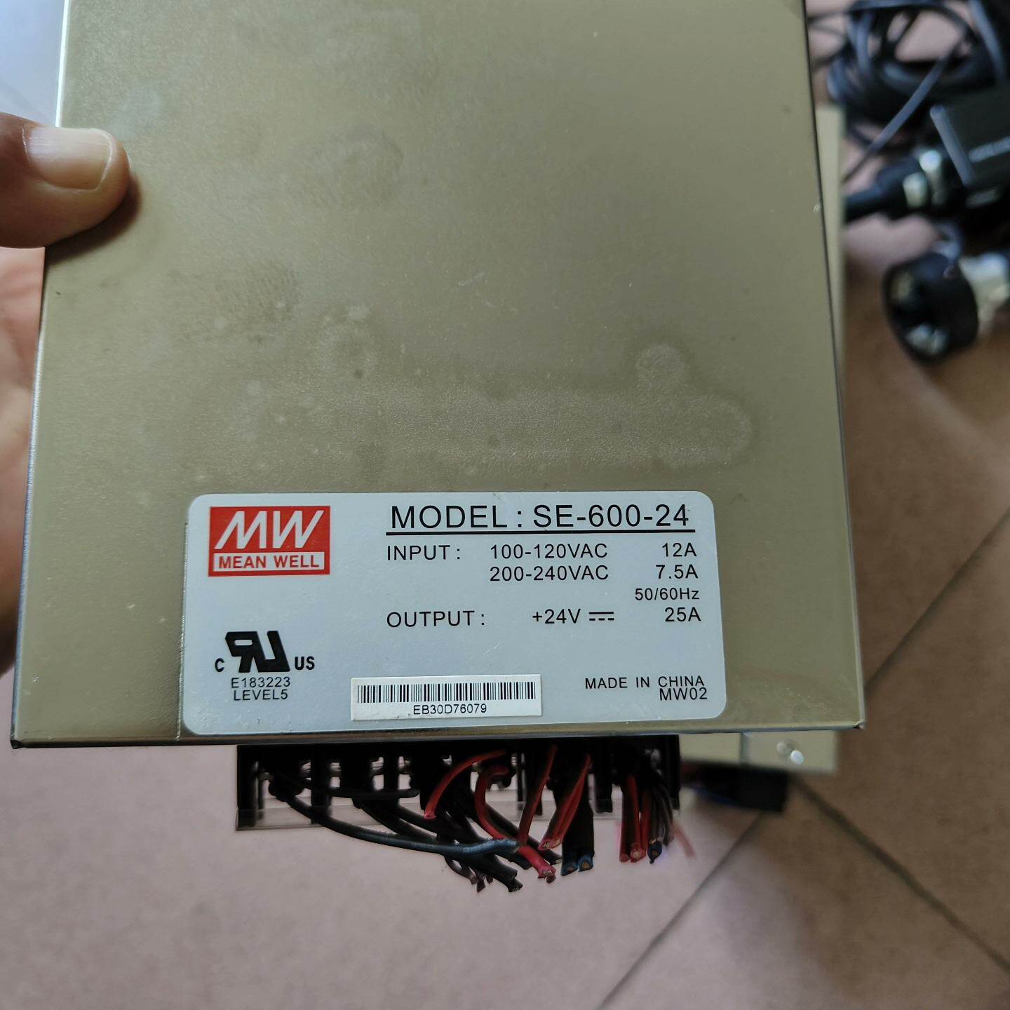 全新明纬开关电源型号SE60024成色95新1—议价