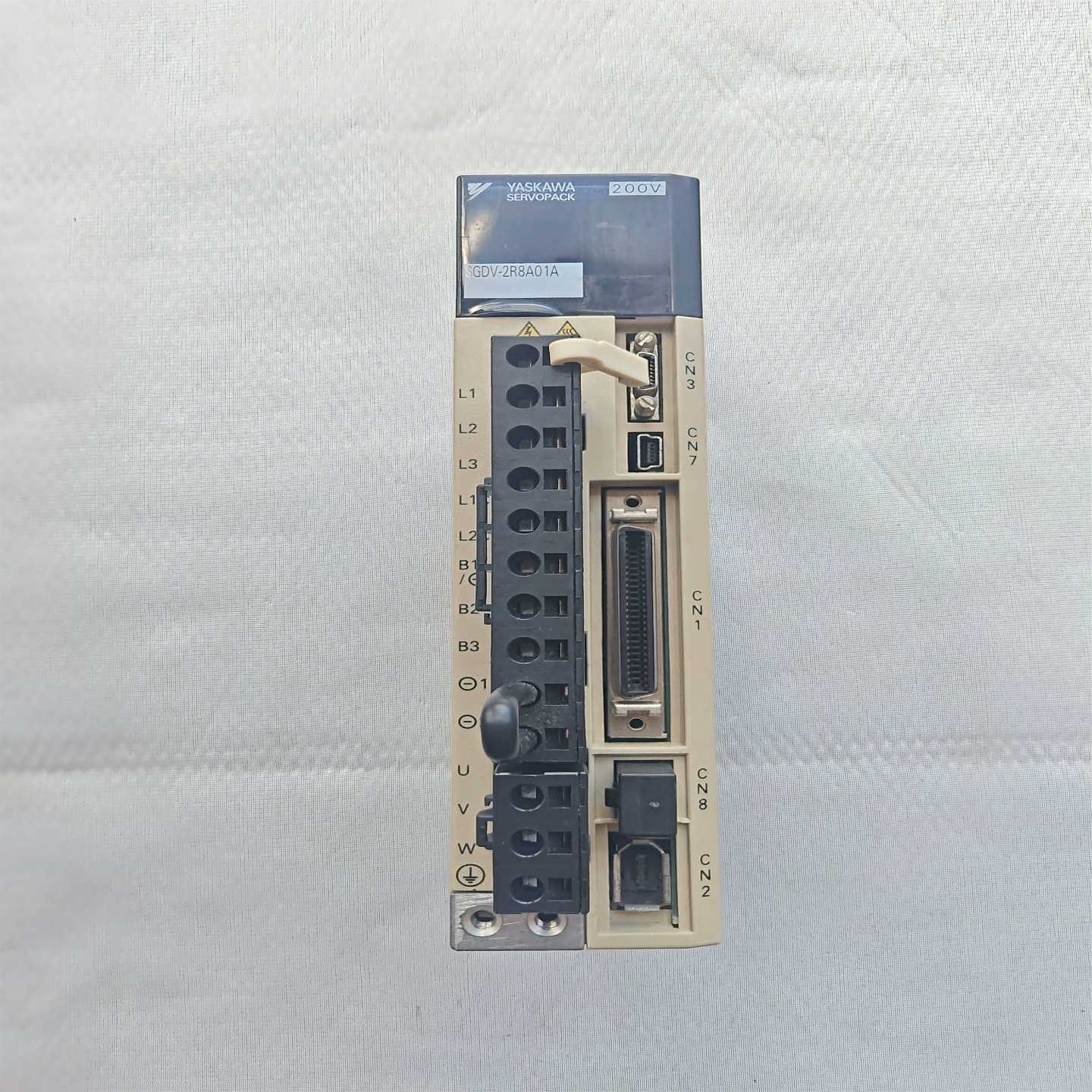 咨询-安川伺服驱动器，SGDV-2R8A01A，400W，三相20