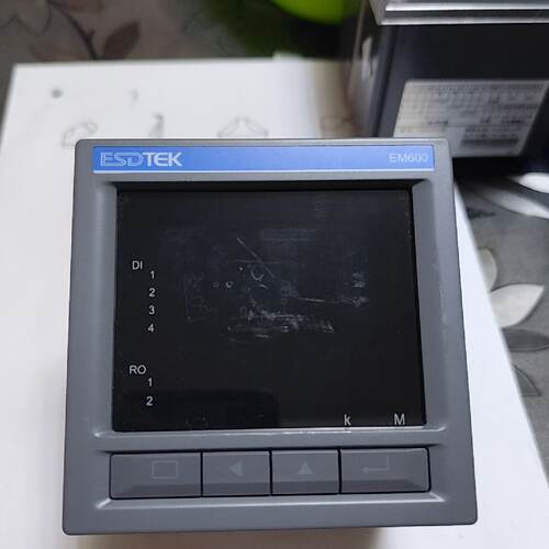 ESDTEK EM600LED-E多功能电力仪表，带触摸屏， 型号见图。成色还