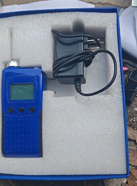 溢价-MIC800气体检测报警仪蓝色机身型号MIC800