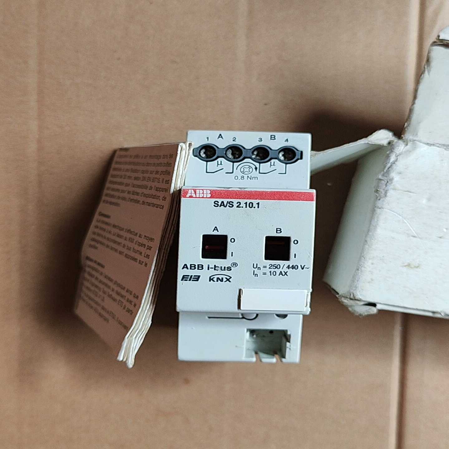 询价ABB智能家居照明模块开关驱动器，2路，10AX，SA/S