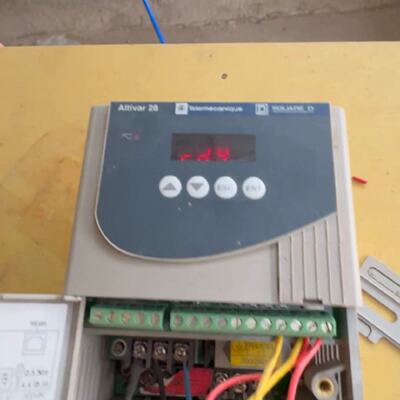 议价议价变频器 Altivar 28 ATV28HU18M2，