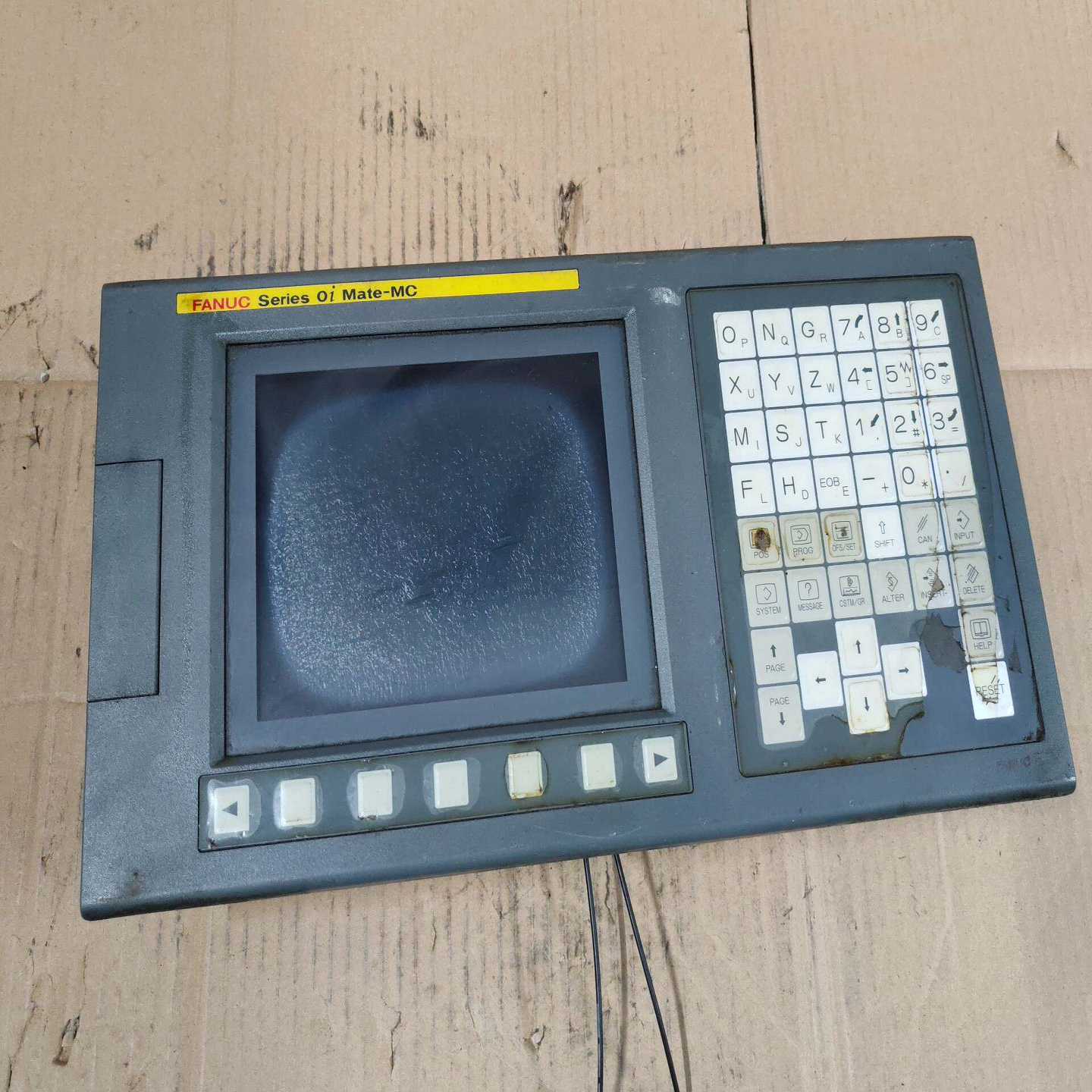 发那科0iMate-MC系统主机，型号A02B-0311---议价商品