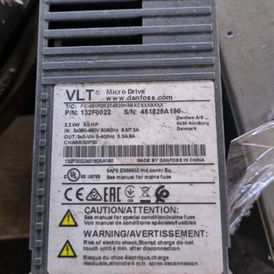 丹佛斯变频器132F0022380V2.2KW--议价商品