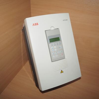 ABB ACS 600 MultiDrive Frequenzumrichter ACS601 ACS60100116