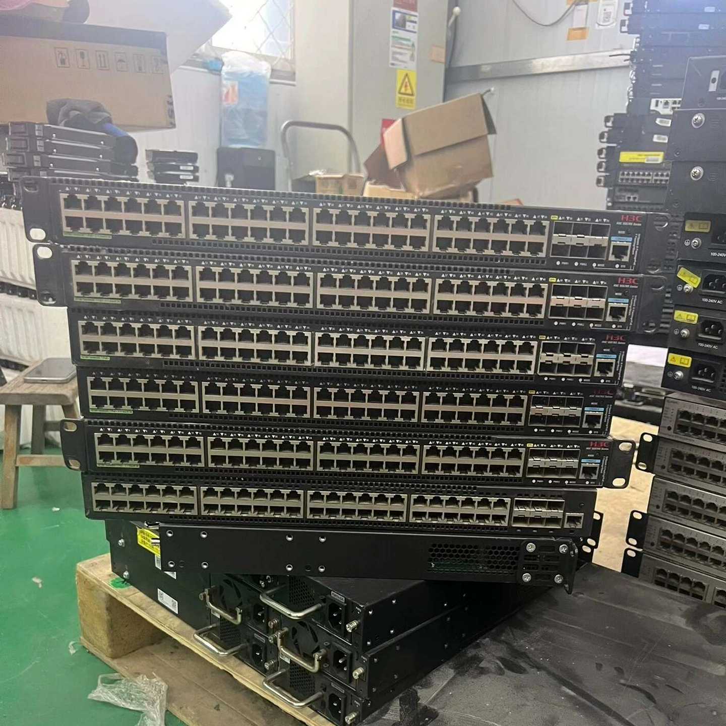 48口千兆POE交换机华三H3CS5570S-54S--议价