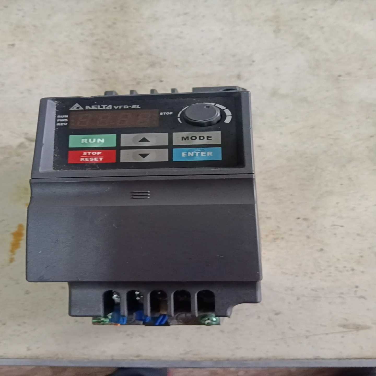 咨询-台达变频器VFD007巨L21A实物图可直接