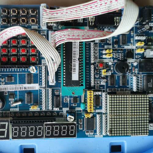 询》HC6800EM3V3.0开发板单片机开发板