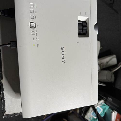索尼VPL-DX140投影仪 3200流明 标准分辨率：10议价