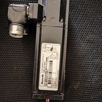 议价现货MSK030B-0900-NN-S1-UG1-NNNN力士乐电机R911308678功能