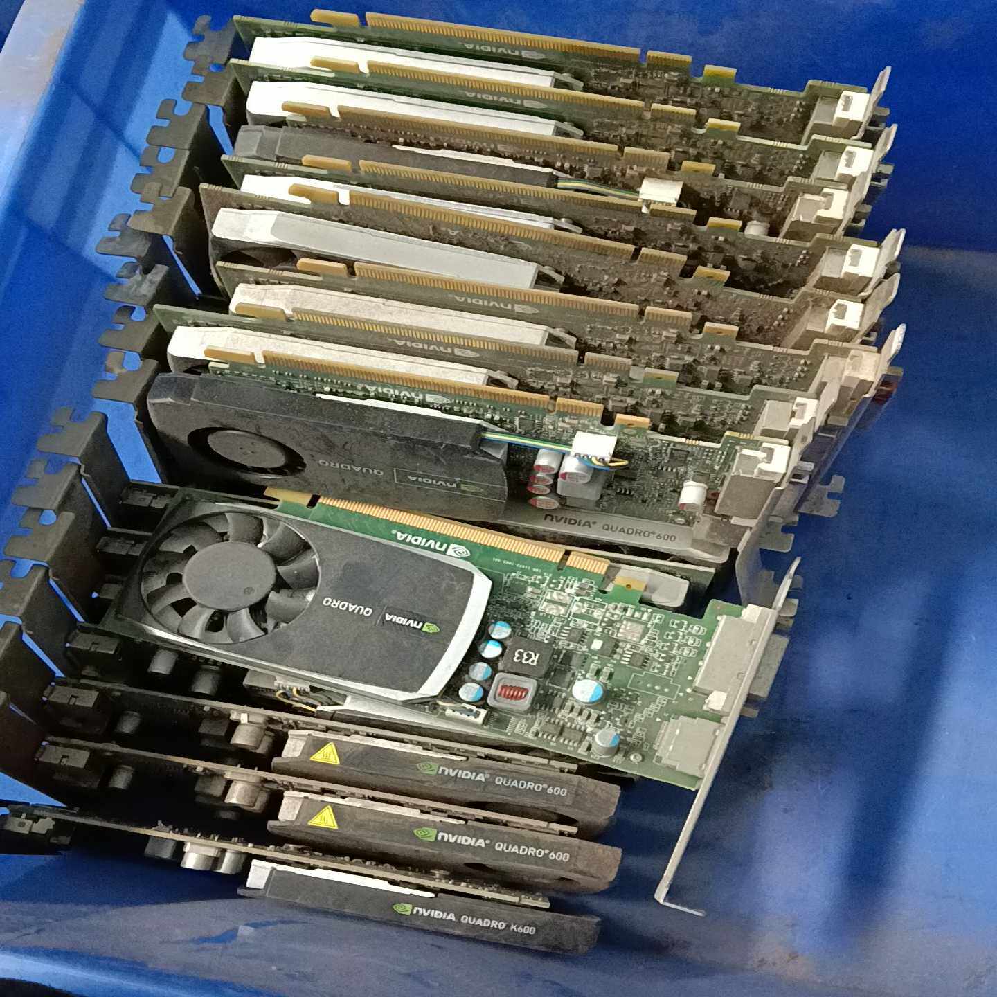 拆机丽台Q600做图显卡1G显存-议价