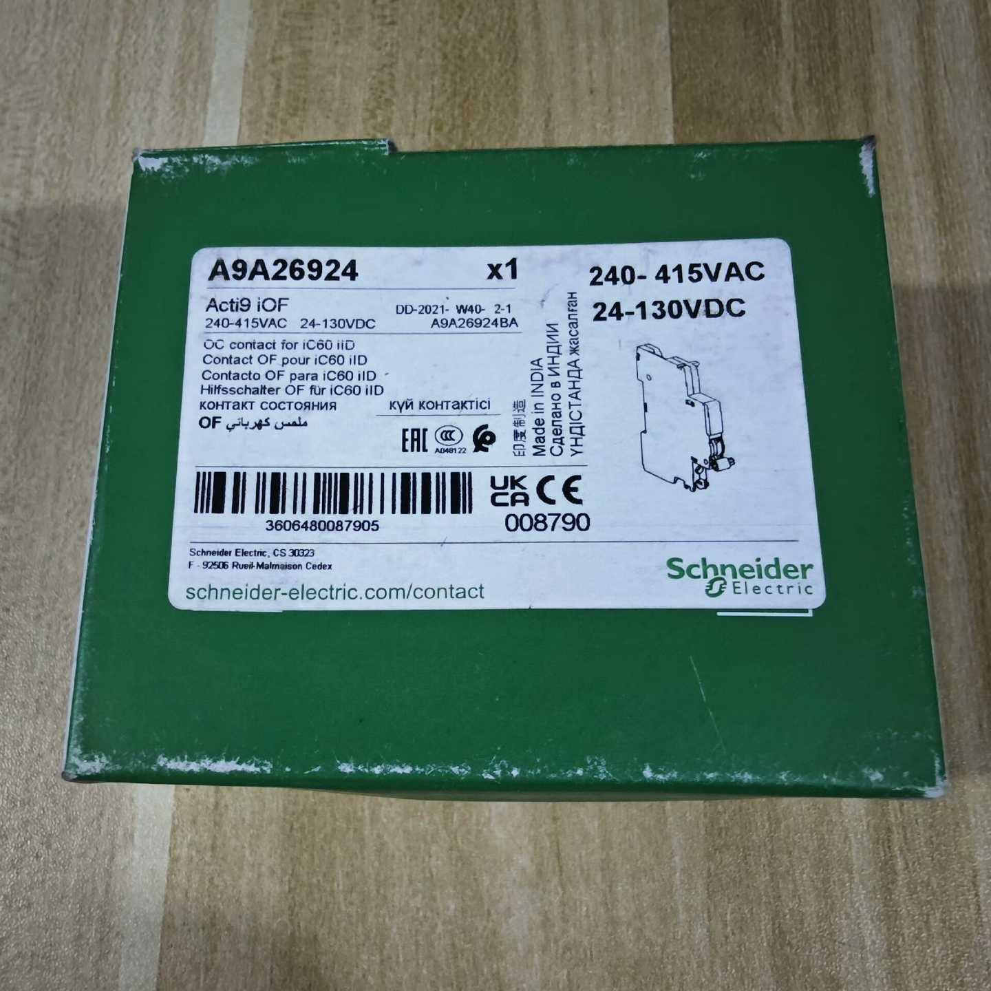 议价施耐德断A9A26924断路器辅助触点，全新原装正品现货2个