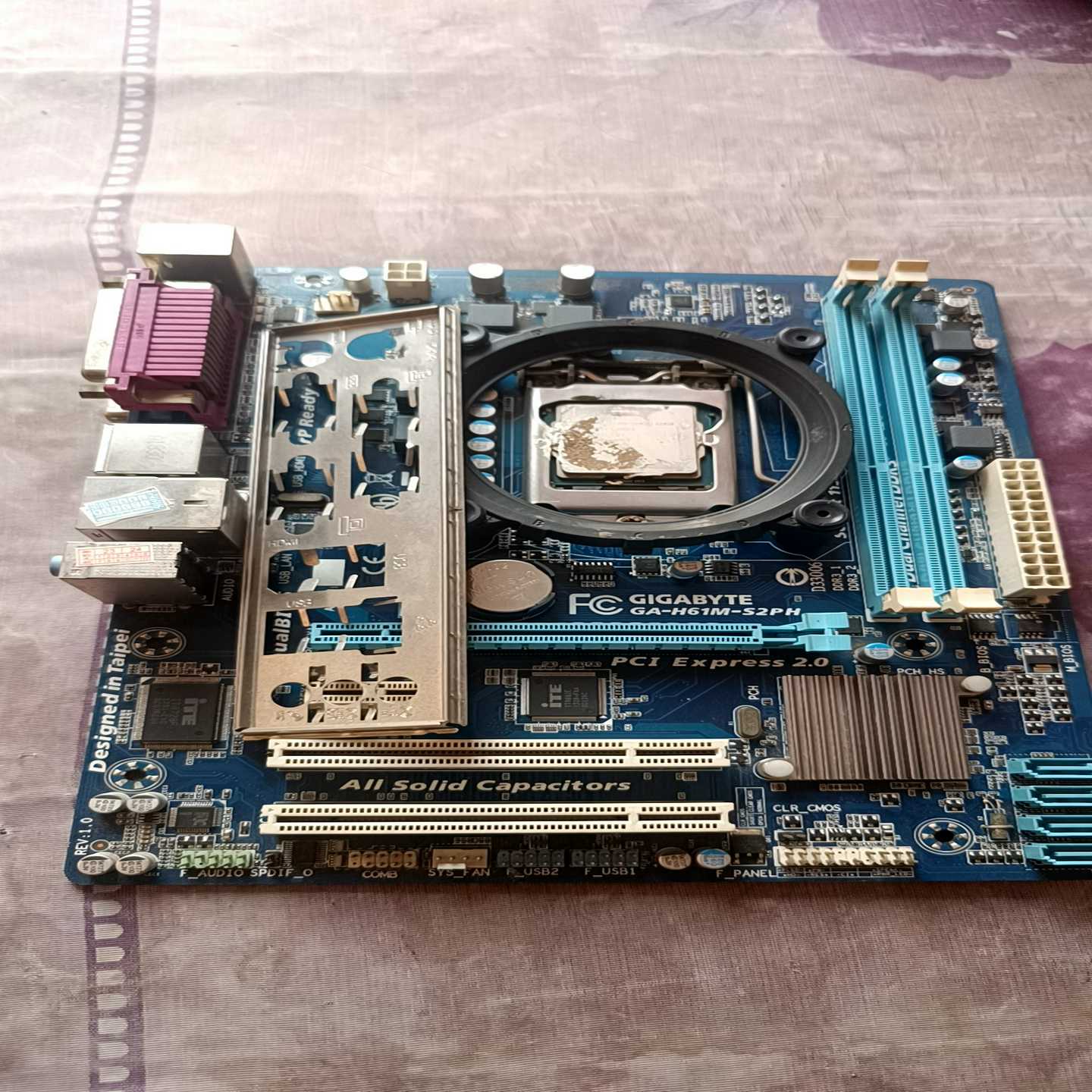 技嘉GA-H61M-S2PH主板主板原装正品拆机，原装-议价