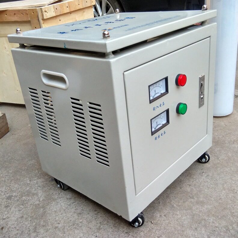 直销相220V转变110V干式降压变压器DG-5000W带空气开关