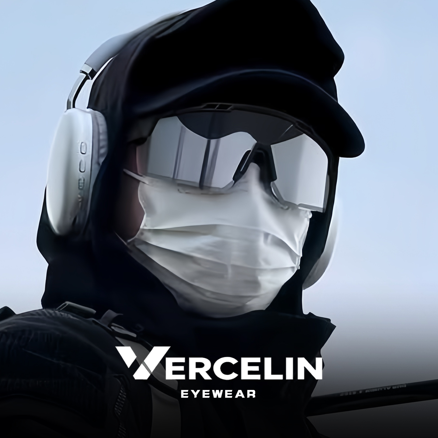 户外登山雪山护目镜骑行防风墨镜男徒步爬山太阳眼镜防紫外线雪镜