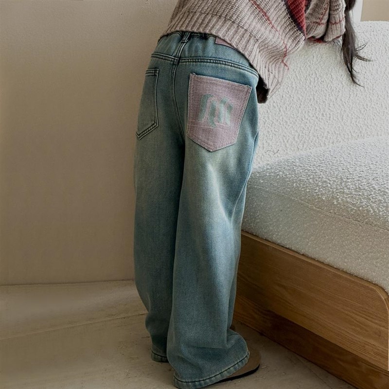 女童加绒裤子秋冬款2025新款儿童宽松休闲直筒裤冬装一体绒牛仔裤