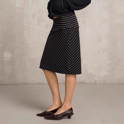 SoloForTwo  雅痞摩登条纹半身裙 复古黑色中裙翻边中低腰裙子