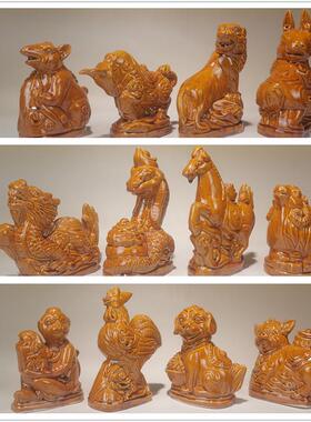 陶瓷十二生肖黄虎、牛、兔、羊、狗、鸡、龙、马、猪摆件，陶制唐