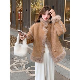 复古毛毛拼接麂皮绒外套女2024冬季 美拉德加厚牛角扣皮毛一体棉衣