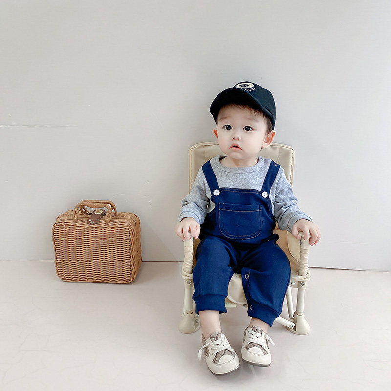 春装婴儿连体衣假两件背带裤软牛仔哈衣男宝宝长袖薄款外出服