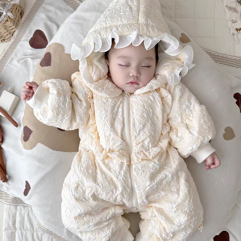 婴儿加厚棉服加绒连体衣女宝宝满月哈衣百天冬季保暖抱衣外出服