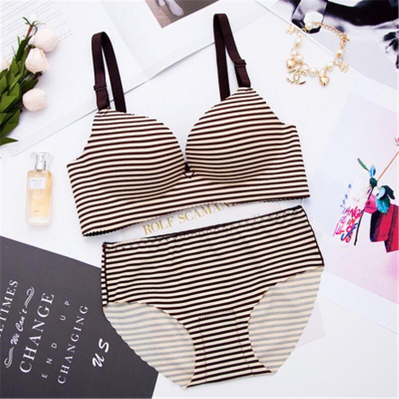 内衣女套装一片式文胸无钢圈厚薄款聚拢学生少女士收副乳新款