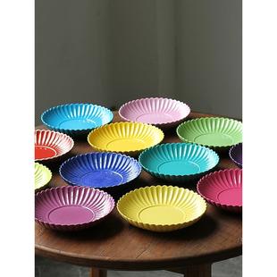 景德镇陶瓷菊瓣盘雍正十二色菊瓣盘胭脂红绿松石绿皇黄盘心曲