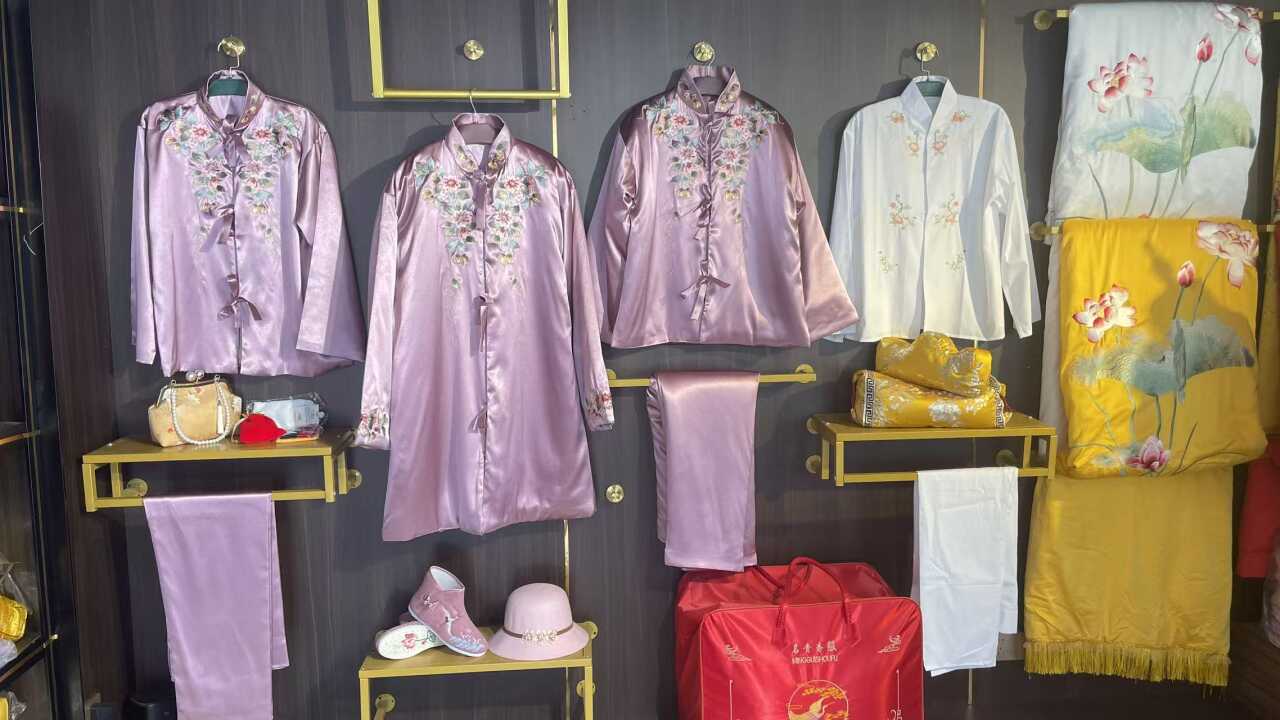 新款寿衣老人寿终衣服系带款高档真丝刺绣冲喜送老衣百年服全套