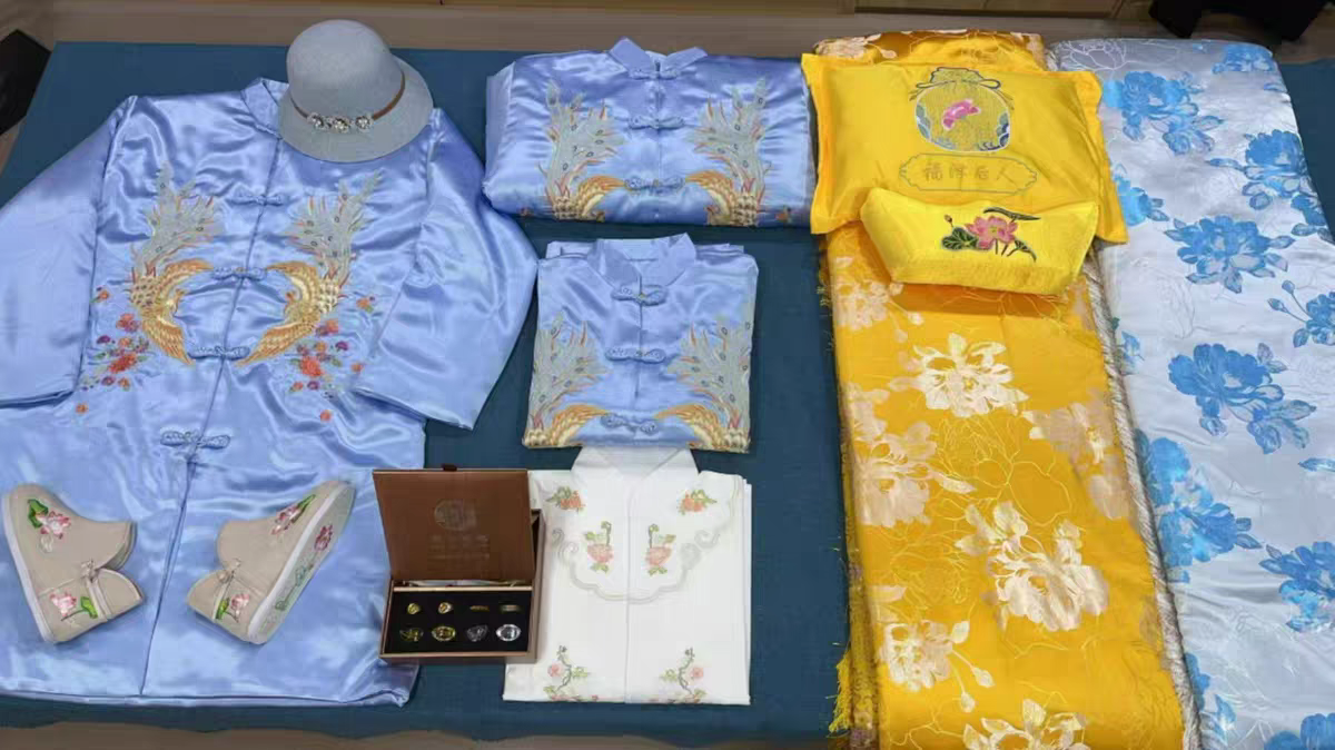 新款寿服女七件套老人寿终衣服高档真丝刺绣冲喜装老衣百年服全套