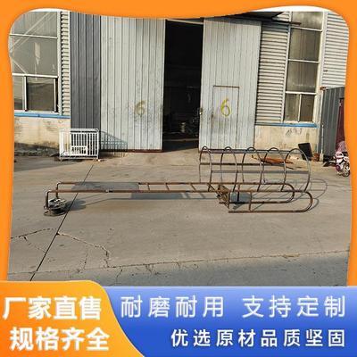 不锈钢安全爬梯室外铁爬梯护笼玻璃钢污水井基坑镀锌爬梯